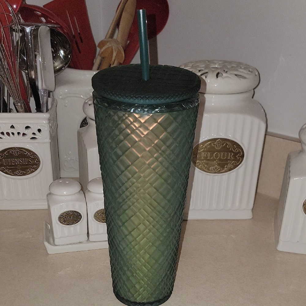 Green Textured Tumbler with Straw